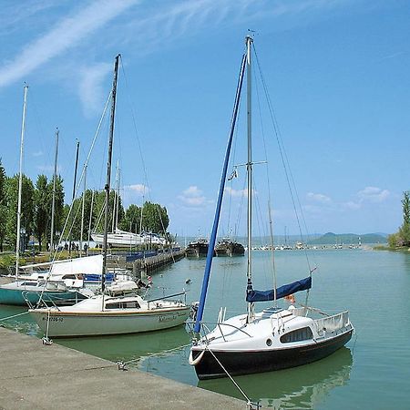 Legkondicionalt, Erkelyes Szoba, Privat Fuerdovel A Balatonon Кёрёшхедь Экстерьер фото